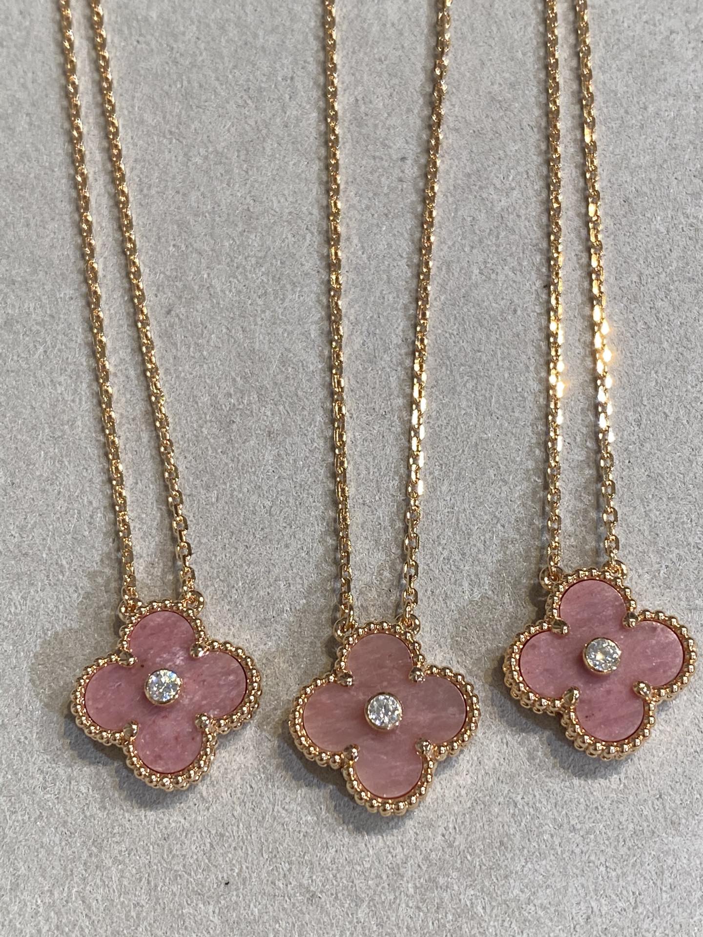 [Eternal Jewelry]CLOVER 15MM DIAMOND RHODONITE NECKLACE