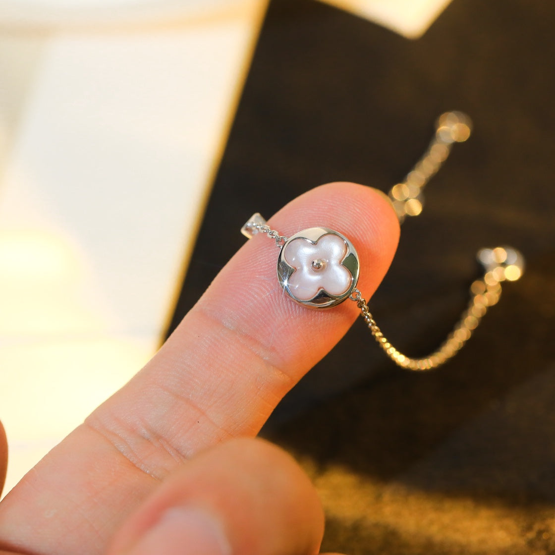 [Eternal Jewelry]SUN MOTIF PINK MOP SILVER BRACELET