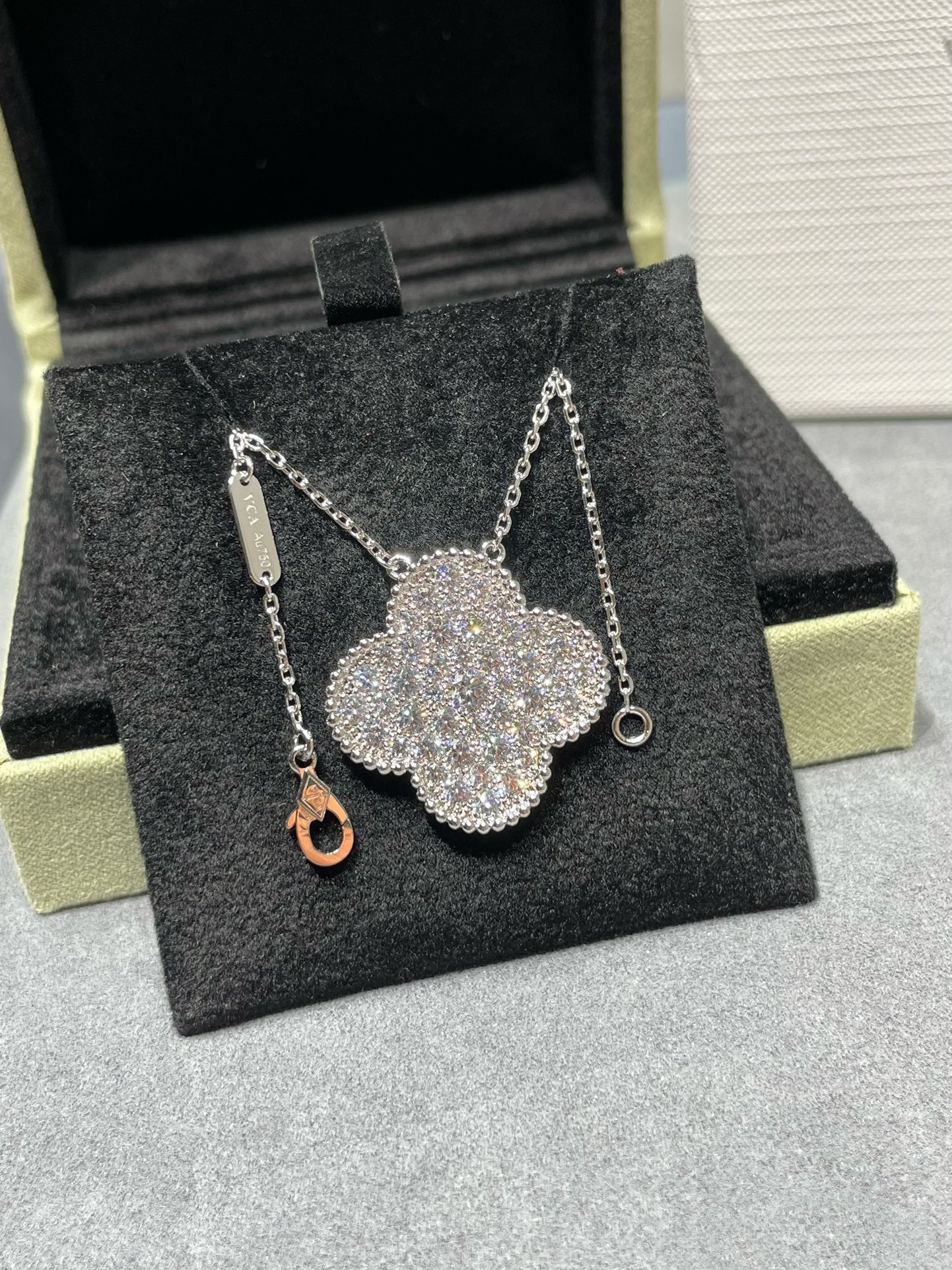 [Eternal Jewelry]CLOVER 25MM LARGE PENDANT DIAMOND PAVED SILVER NECKLACE