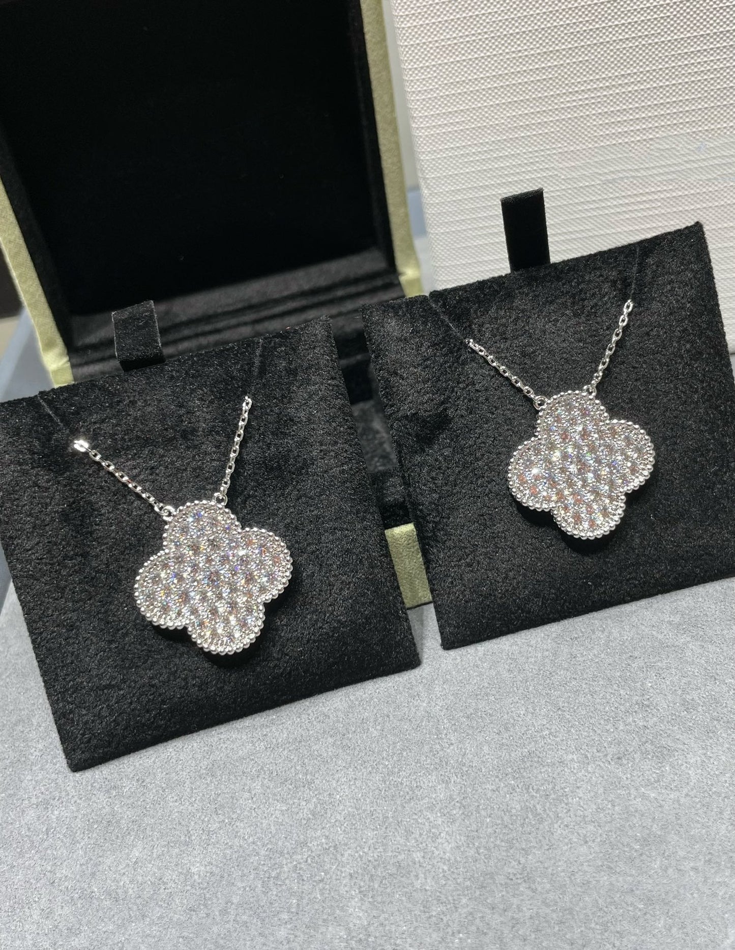 [Eternal Jewelry]CLOVER 25MM LARGE PENDANT DIAMOND PAVED SILVER NECKLACE