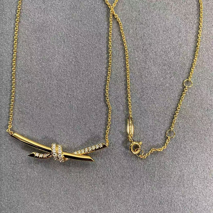 [Eternal Jewelry]T House Diamond-Studded Knot Necklace