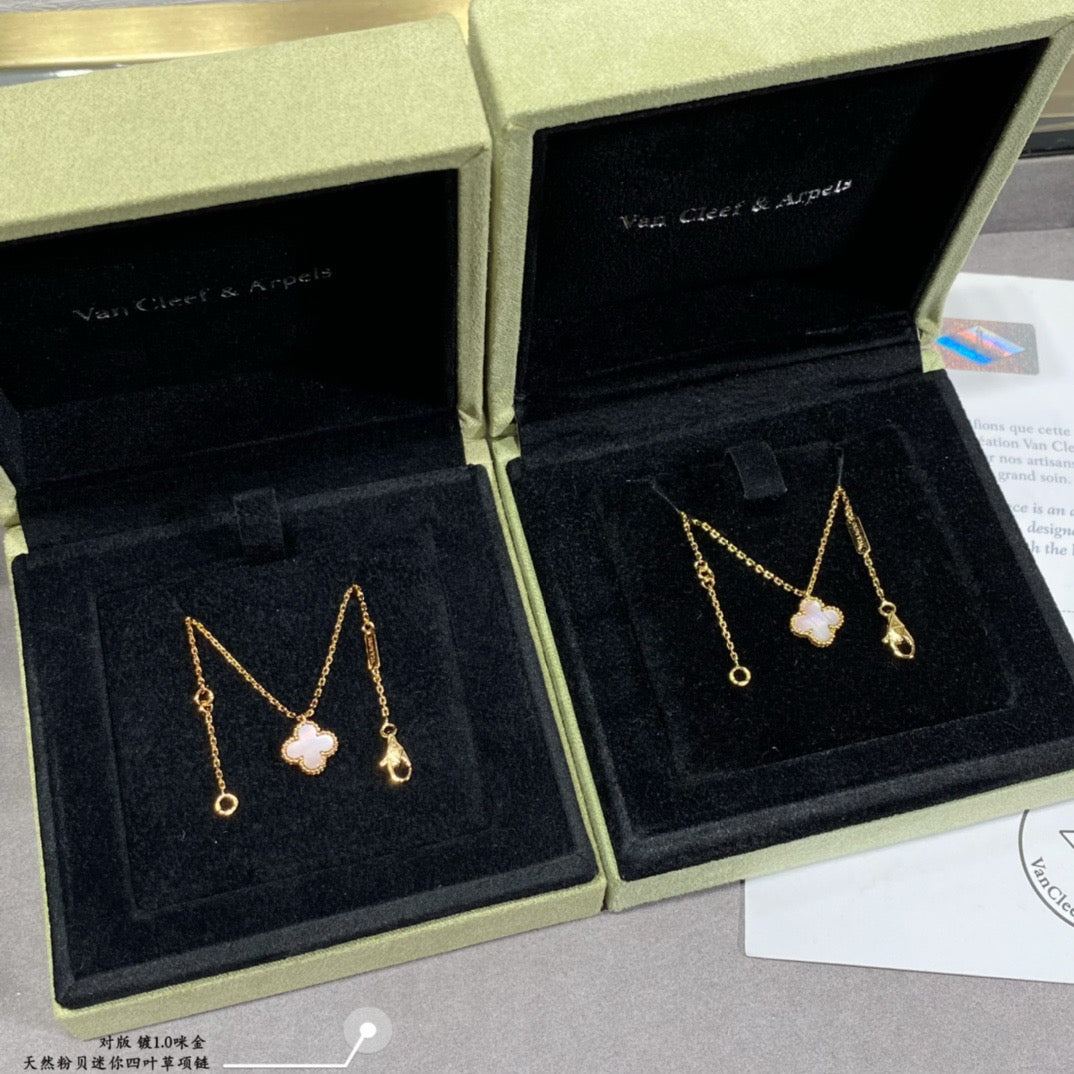 [Eternal Jewelry]CLOVER MINI 9.5mm Pink Necklace