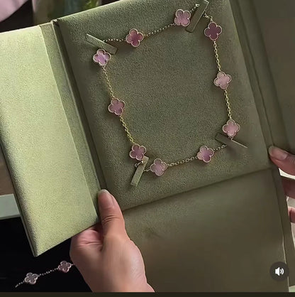 [Eternal Jewellery] Pink Necklace with Ten Clover Designs