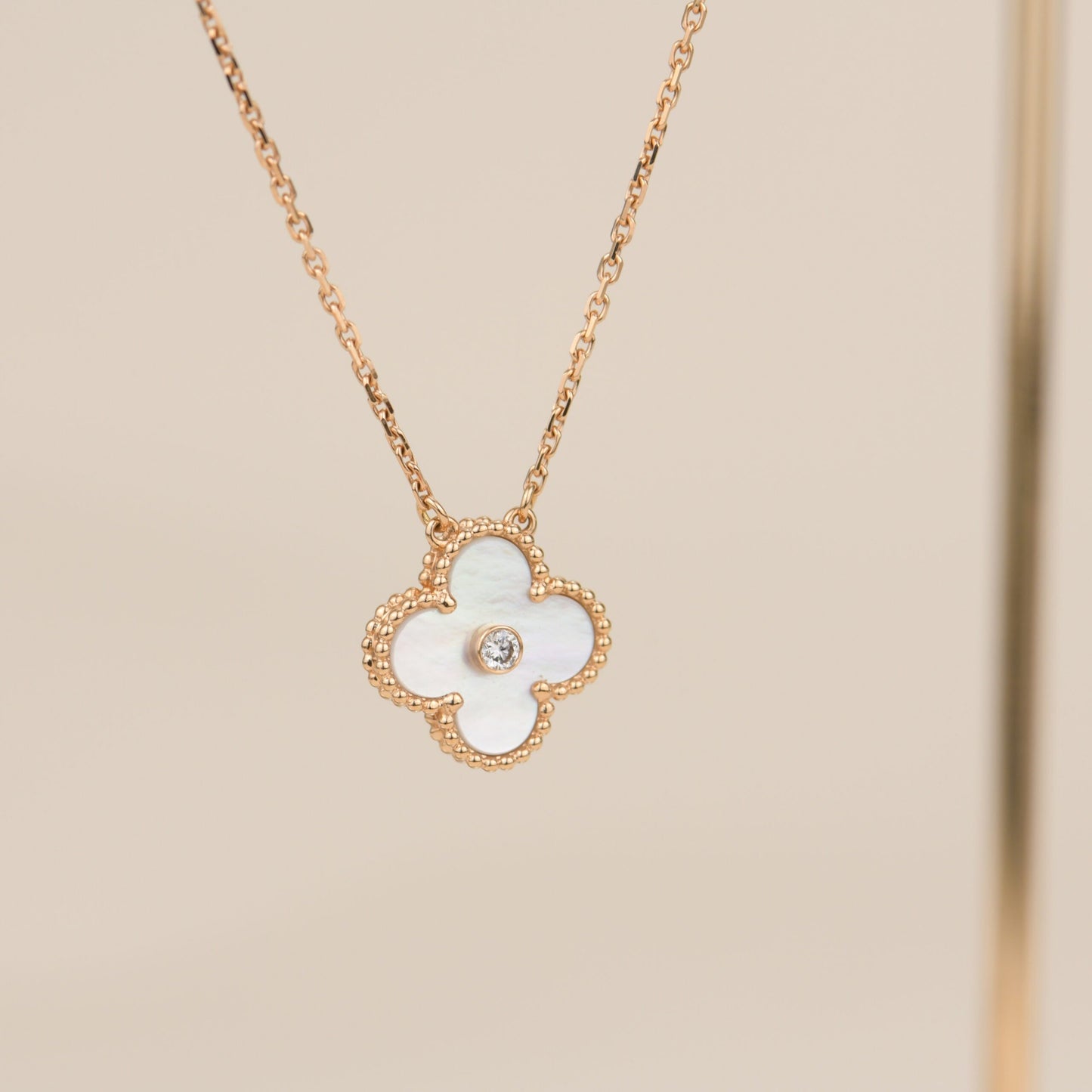 [Eternal Jewelry]CLOVER 15MM DIAMOND WHITE FRITILLARIA NECKLACE