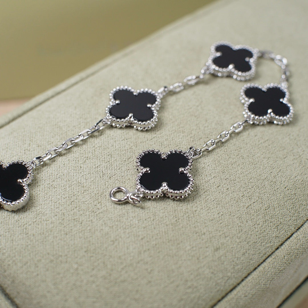 [Eternal Jewelry]CLOVER 5 MOTIF ONYXS  BRACELET SILVER