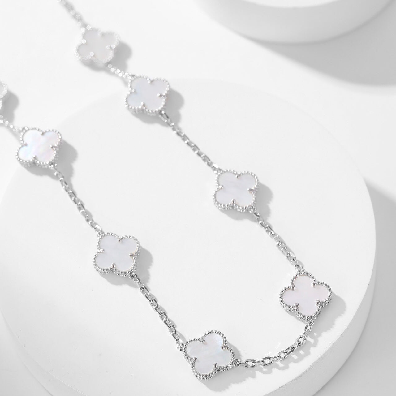 [Eternal Jewelry]CLOVER 10 MOTIFS WHITE MOTHER OF PEARL NECKLACE