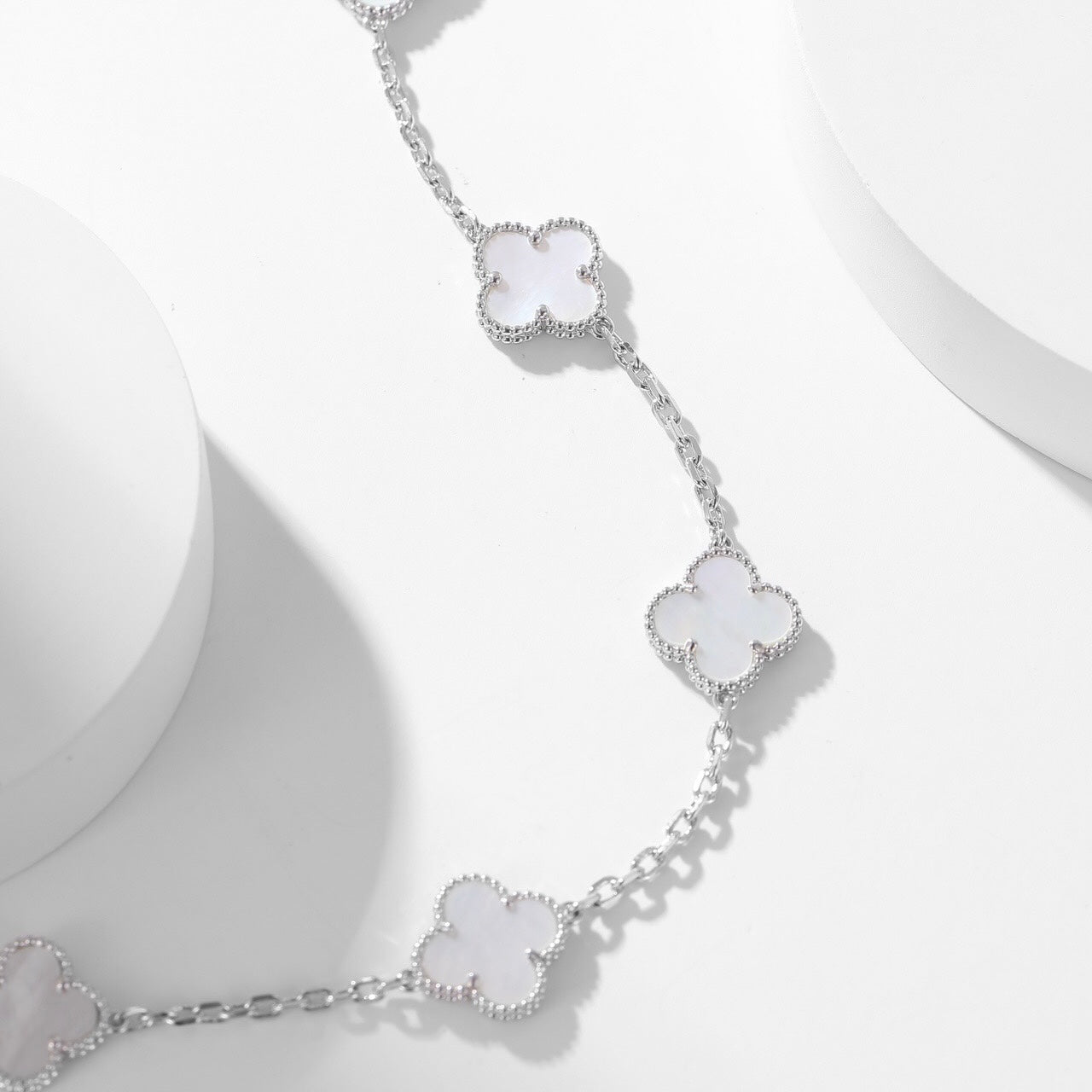 [Eternal Jewelry]CLOVER 10 MOTIFS WHITE MOTHER OF PEARL NECKLACE