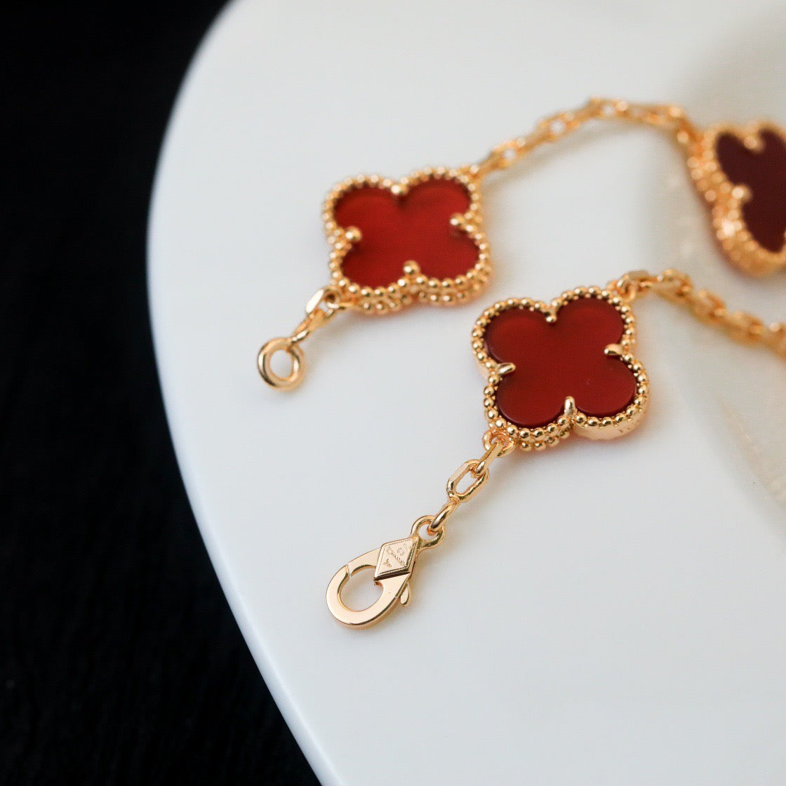 [Eternal Jewelry]CLOVER 5 MOTIFS RED AGATE  BRACELET